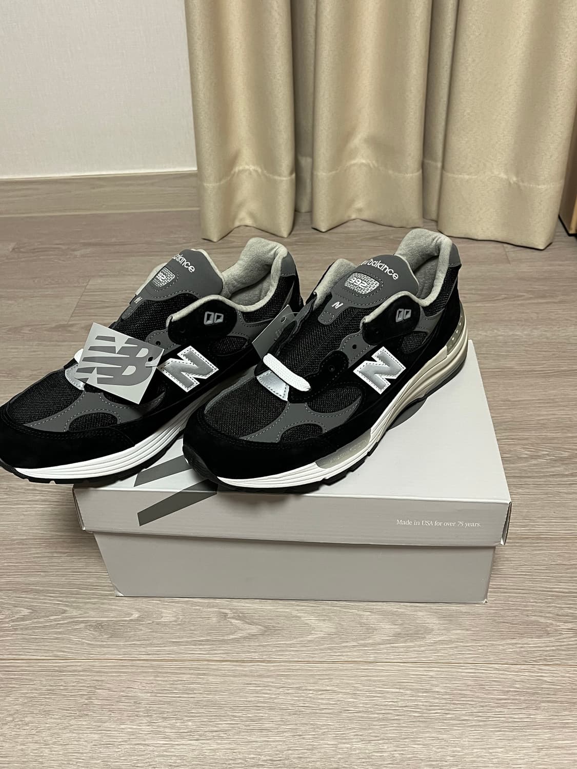 (새상품) 뉴발란스 992 블랙 그레이 상품이미지1
