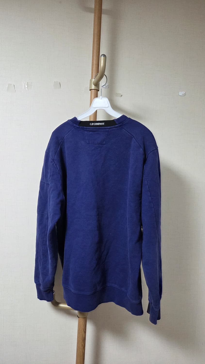 C.P. 컴퍼니 파랑 맨투맨 상품이미지2