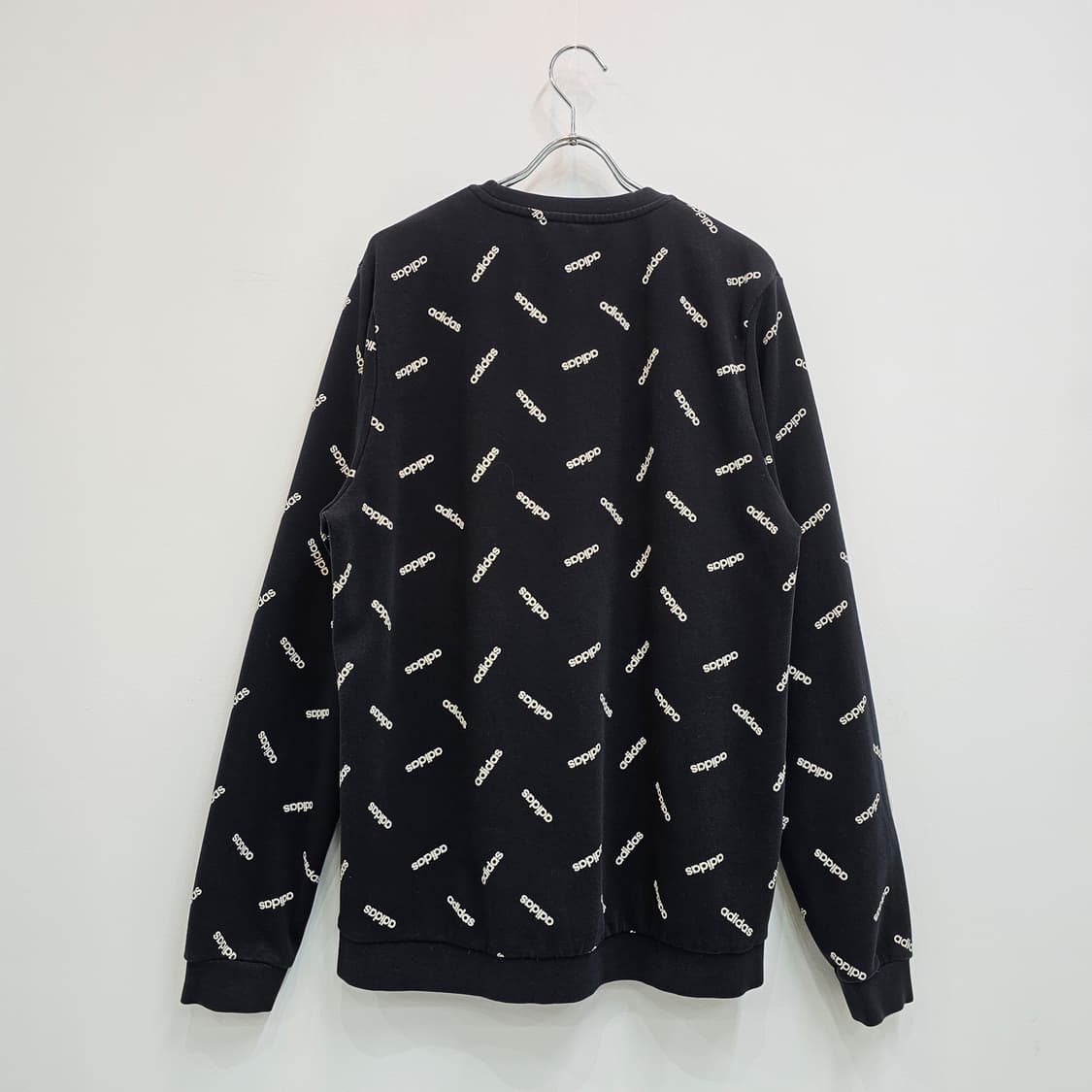 아디다스 로고 맨투맨 스웻셔츠 상품이미지6