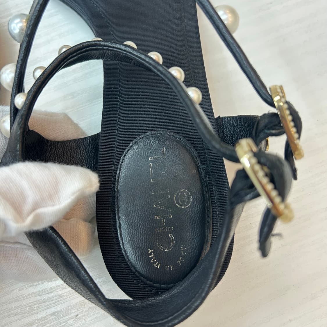 샤넬 cc로고 레더 진주 더블 스트랩 샌들 슬리퍼 상품이미지5