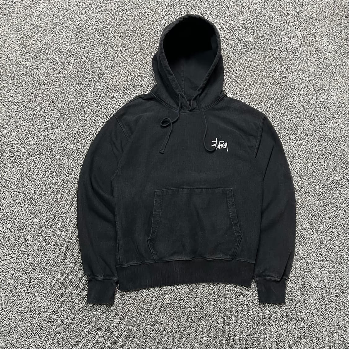 스투시(Stussy)피그먼트 블랙 후드티 상품이미지1