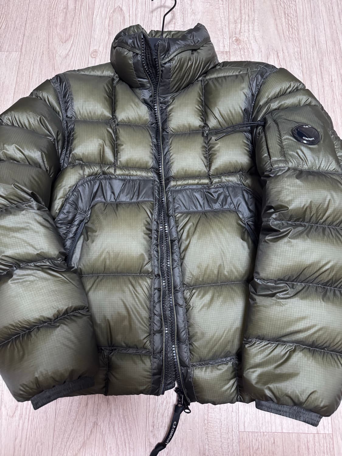 cp컴퍼니 dd쉘 논후드 그레이프 리프 그린 s사이즈 상품이미지1