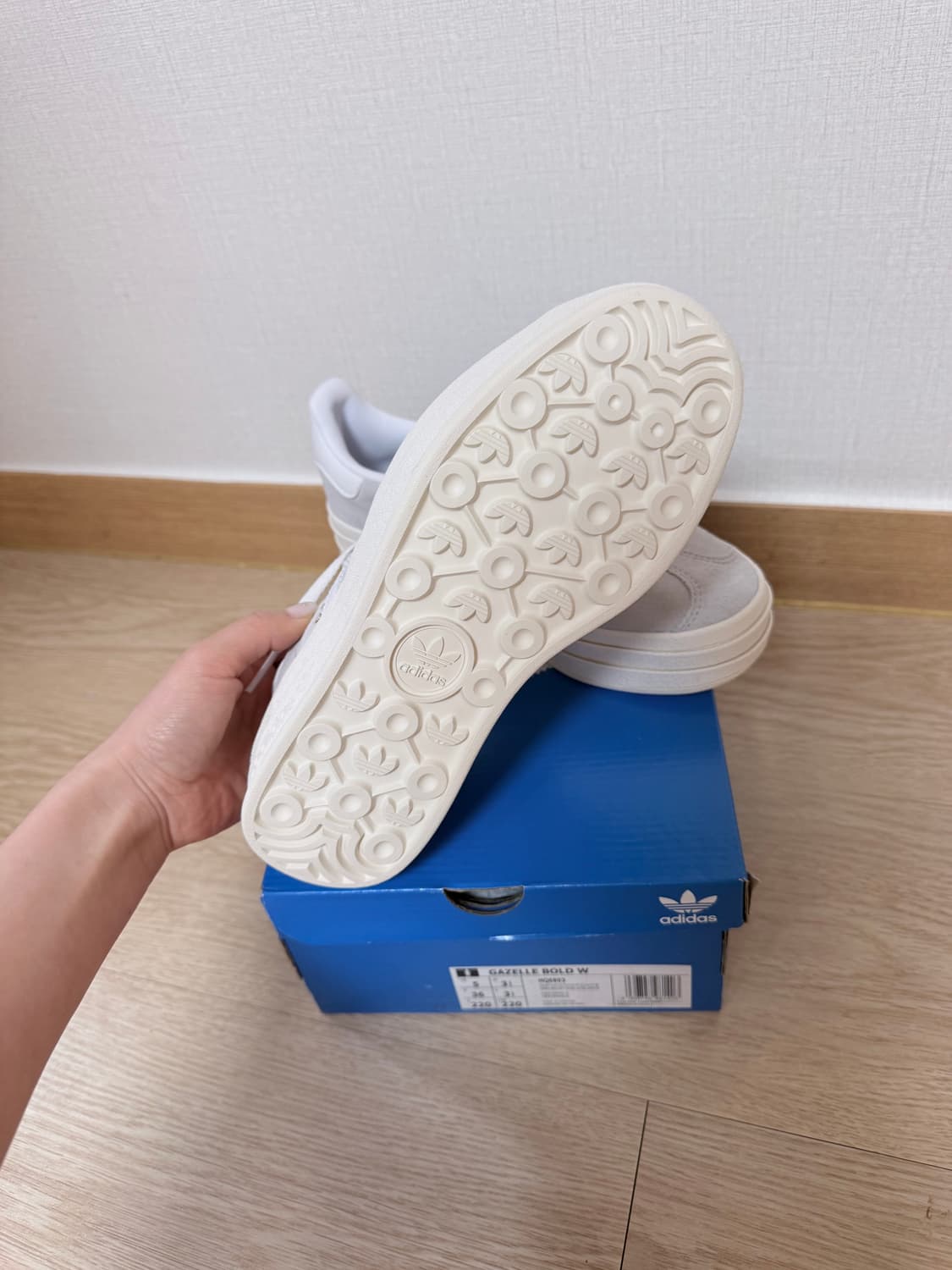 새상품) 아디다스 가젤 볼드 클라우드 화이트 그레이 상품이미지2