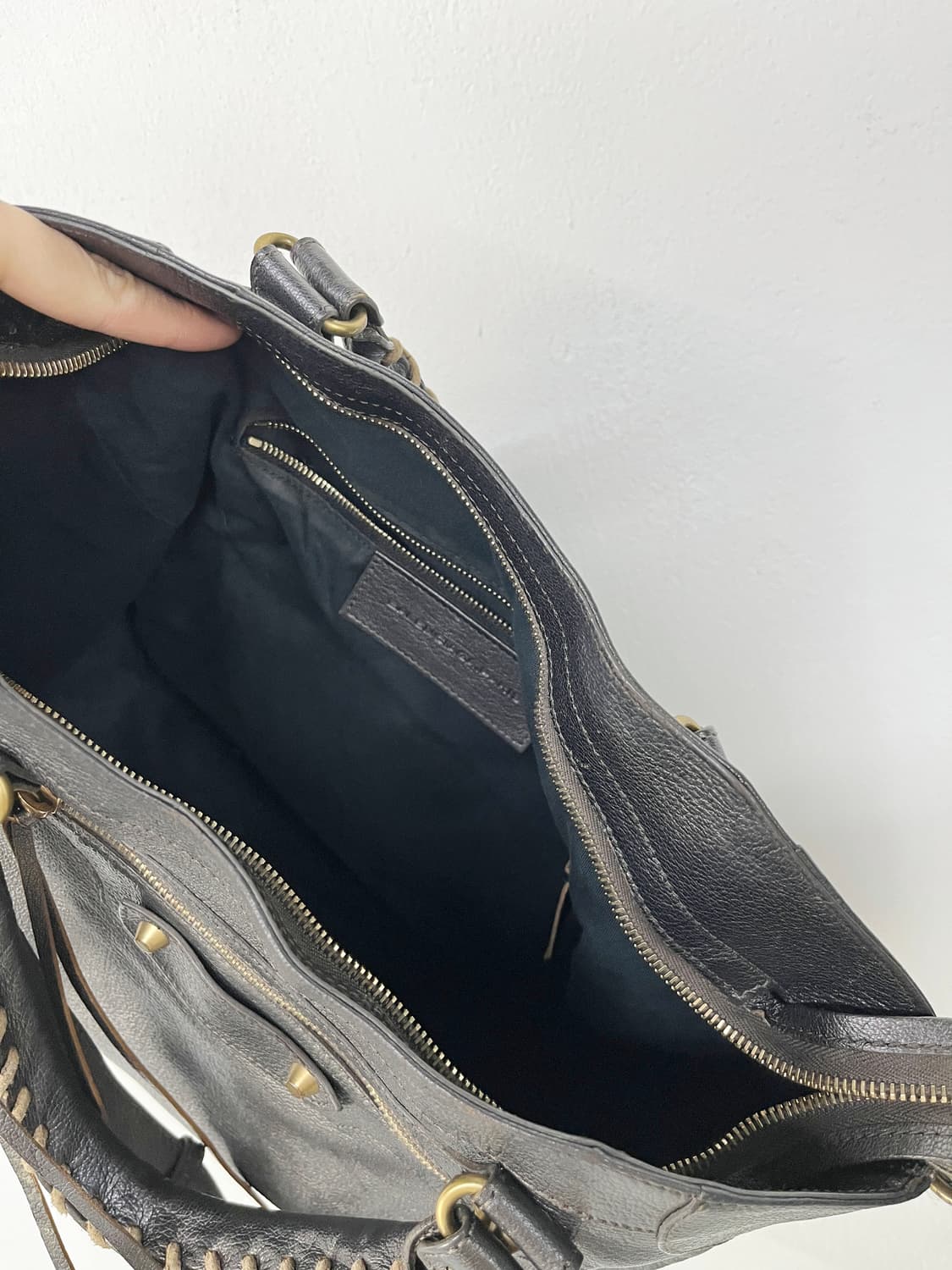 발렌시아가 모터백 상품이미지9