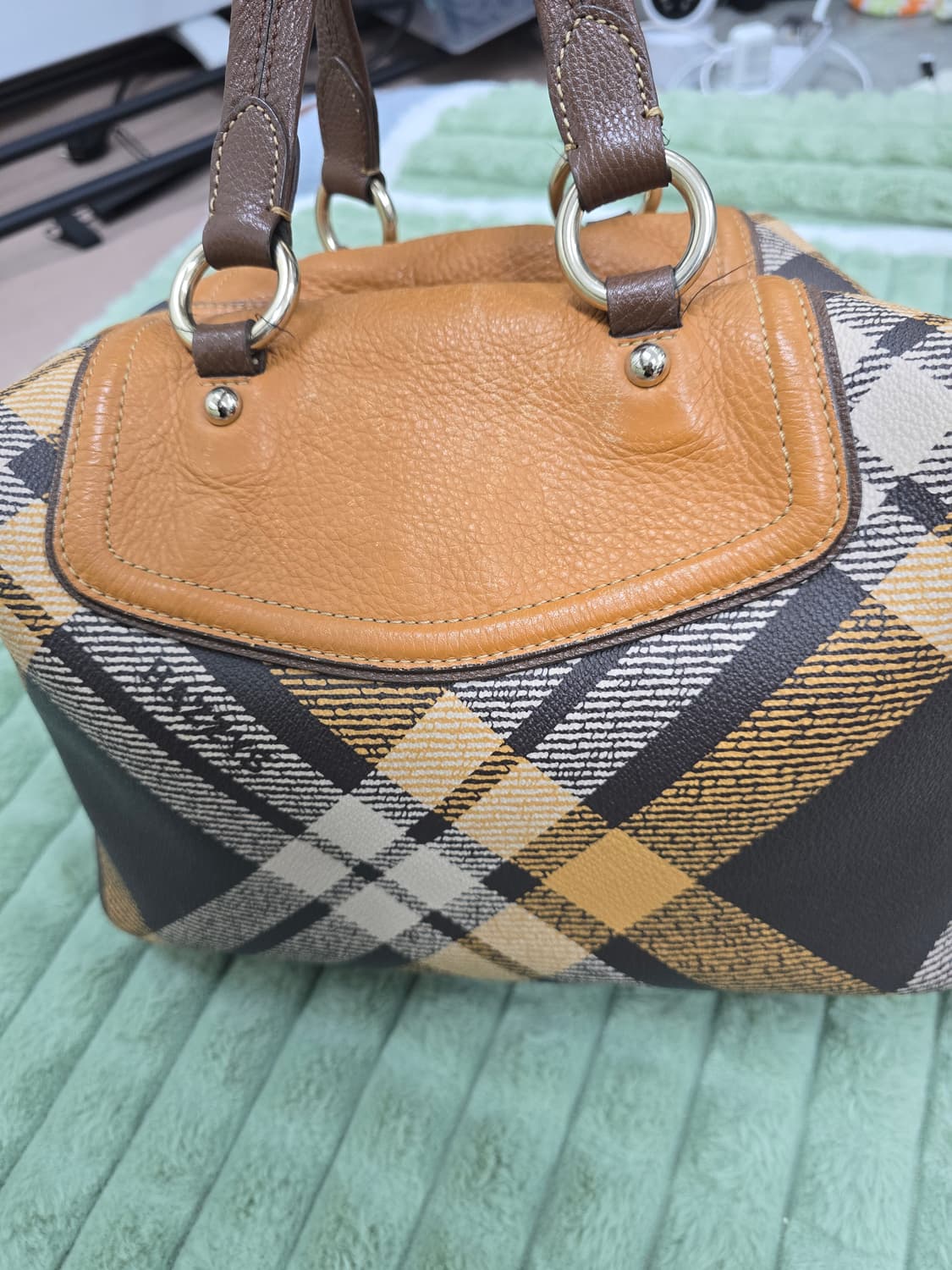 해지스 체크 보스턴백 상품이미지3