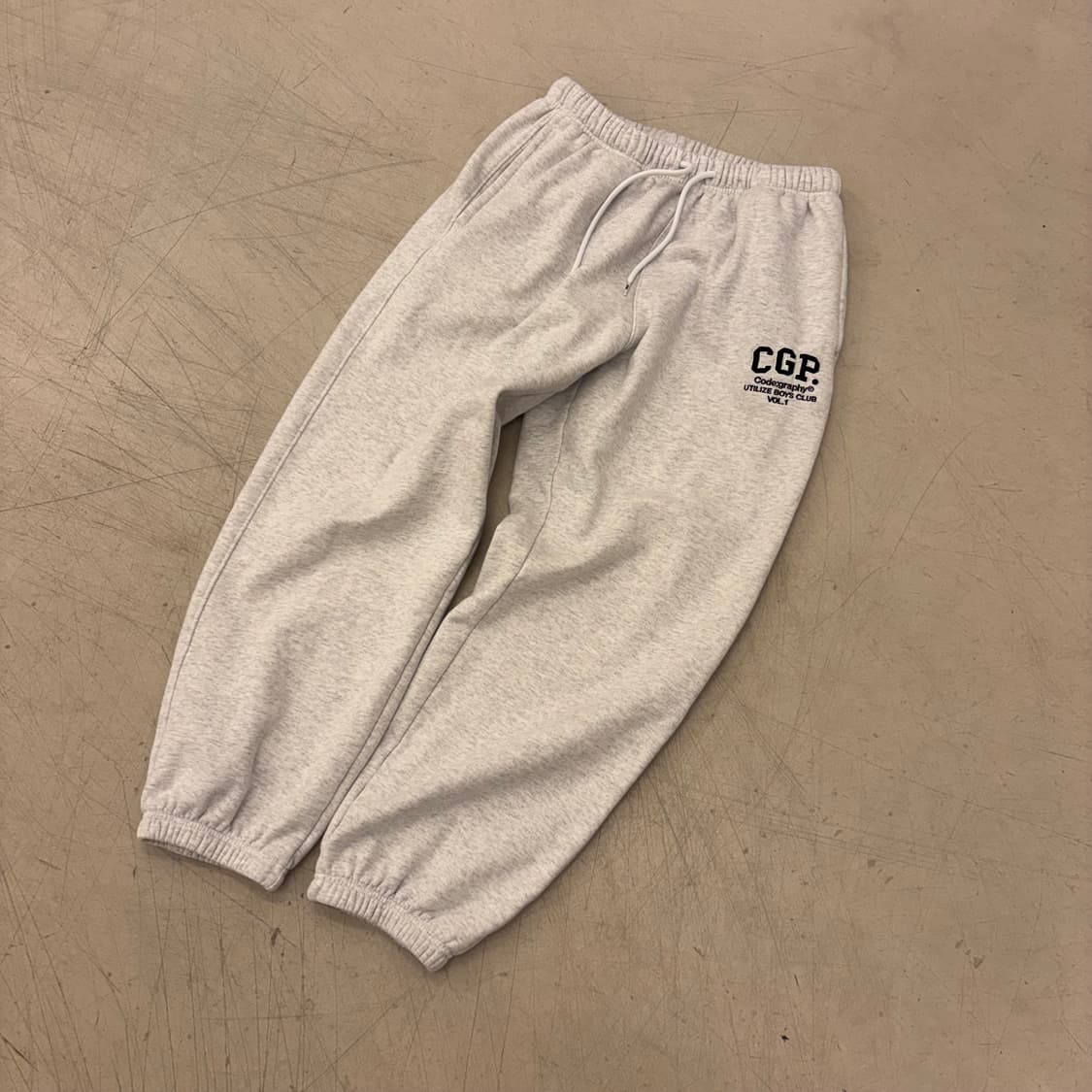 코드그라피 스몰로고 코튼 조거팬츠 상품이미지1