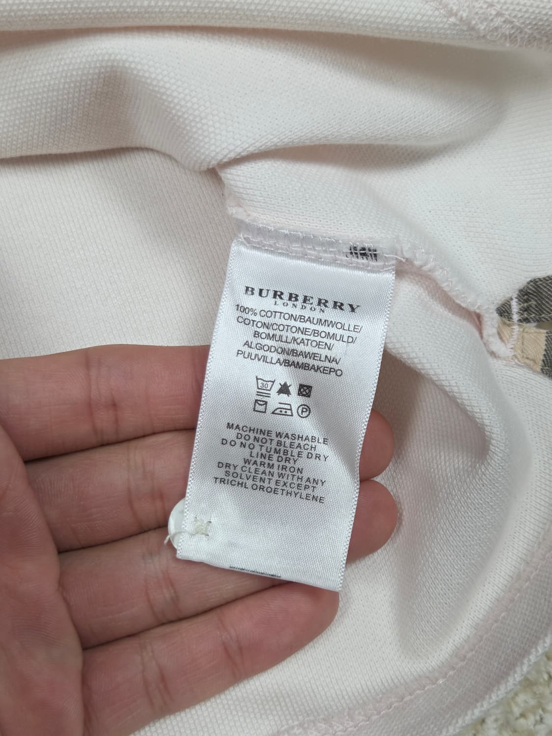 [버버리] 런던 기사 자수 피케 반팔 폴로 셔츠 | S00131 상품이미지4