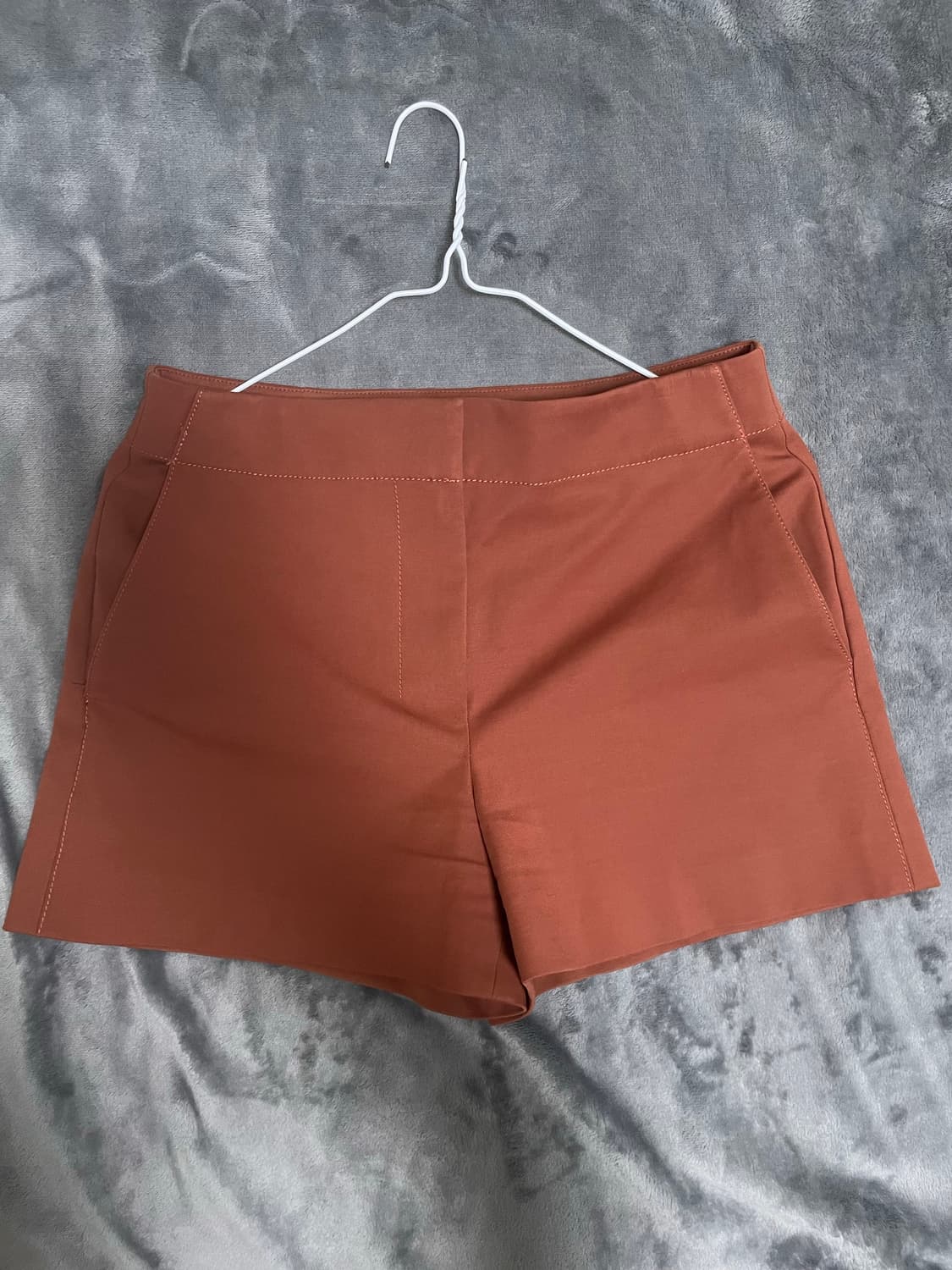 [무료배송] 띠어리 베이직함이 돋보이는 쇼츠 상품이미지1