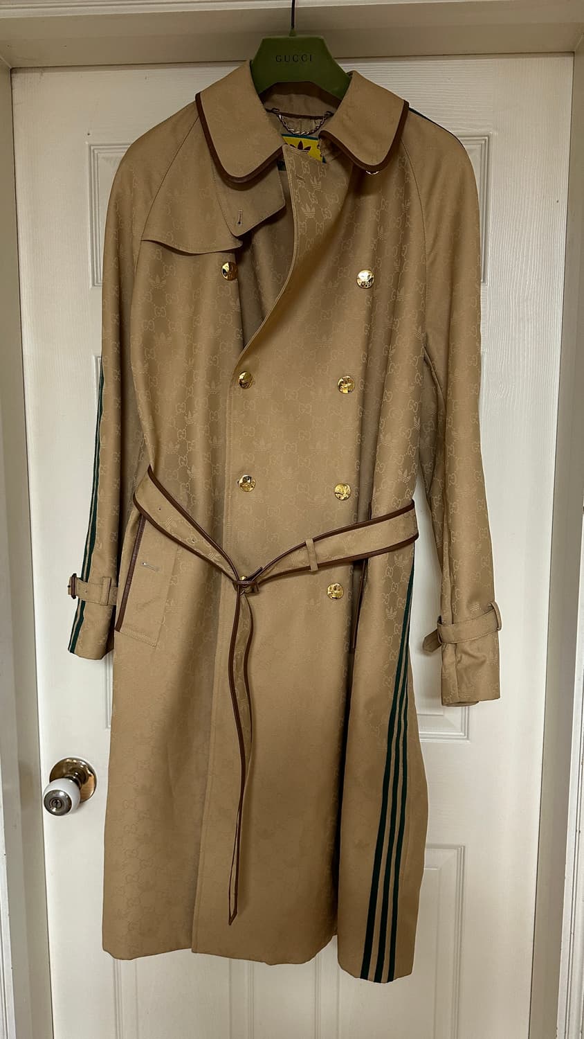 구찌 x 아디다스 트렌치코트 50사이즈(105~) 샤이니 키 착용 제품 상품이미지8