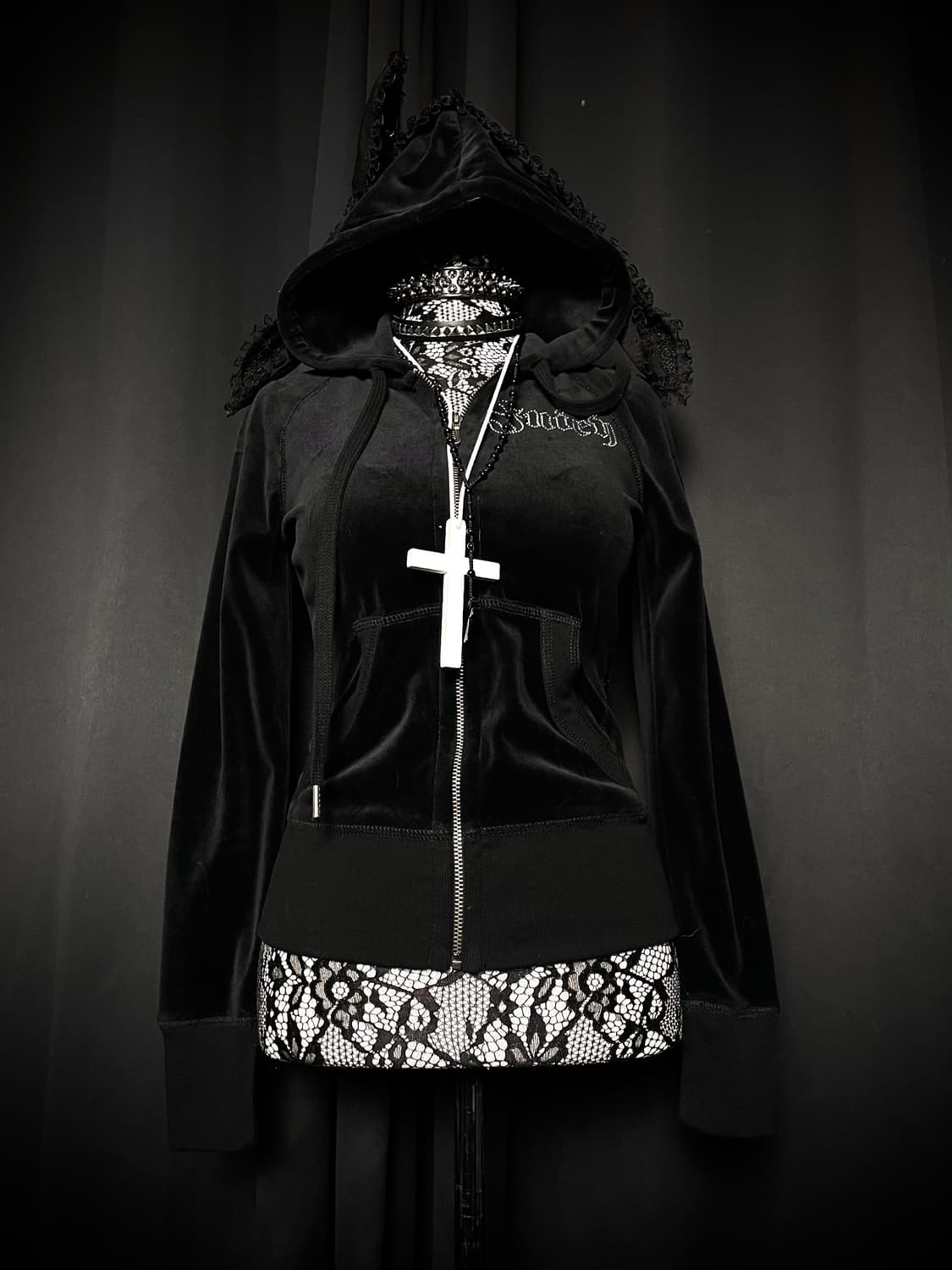 JUICY COUTURE 쥬시꾸뛰르 펑크 거미줄 웹 큐빅 후드집업 상품이미지2