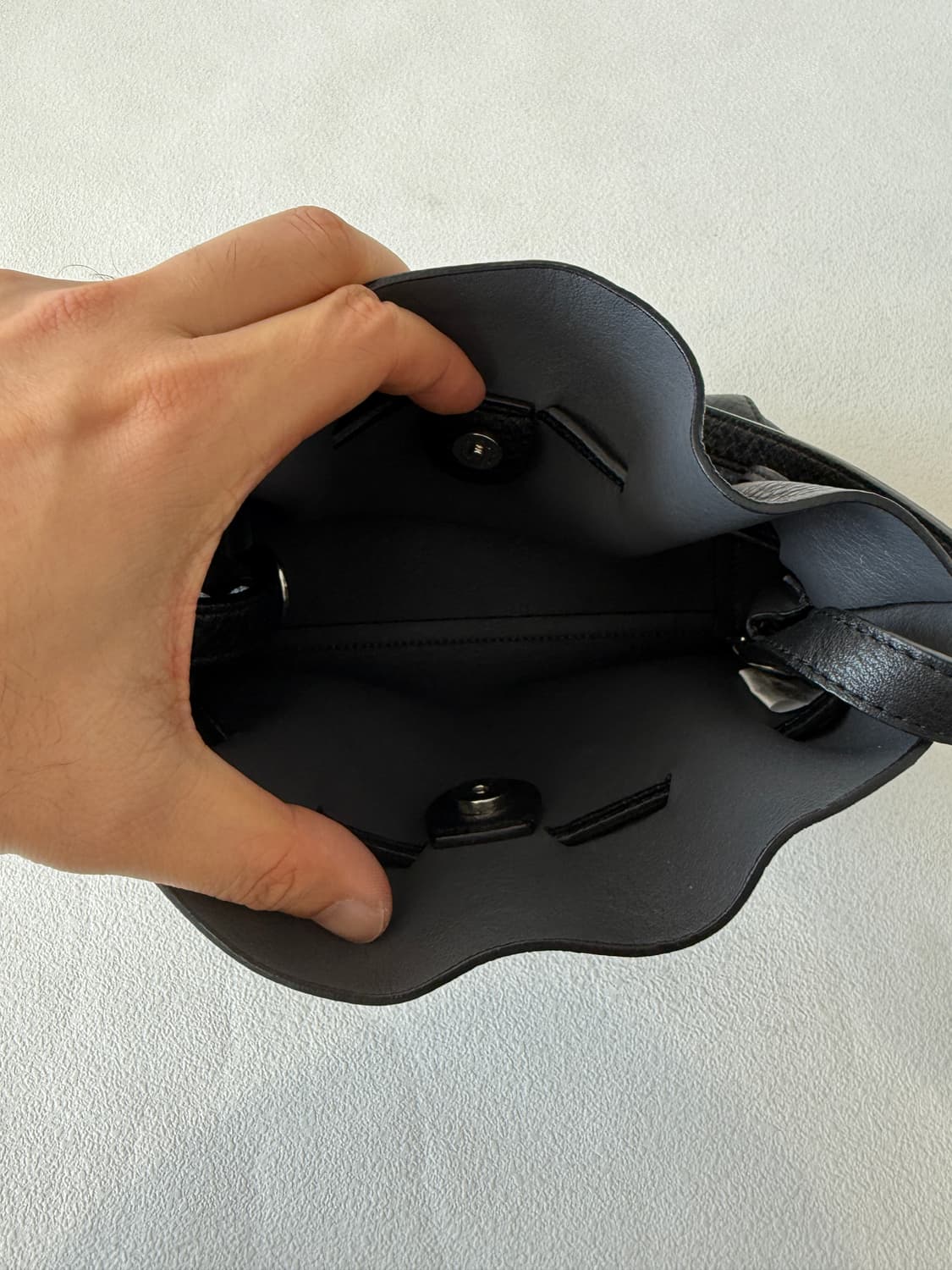 아보네(ABONNE) 레더 크로스백 상품이미지7