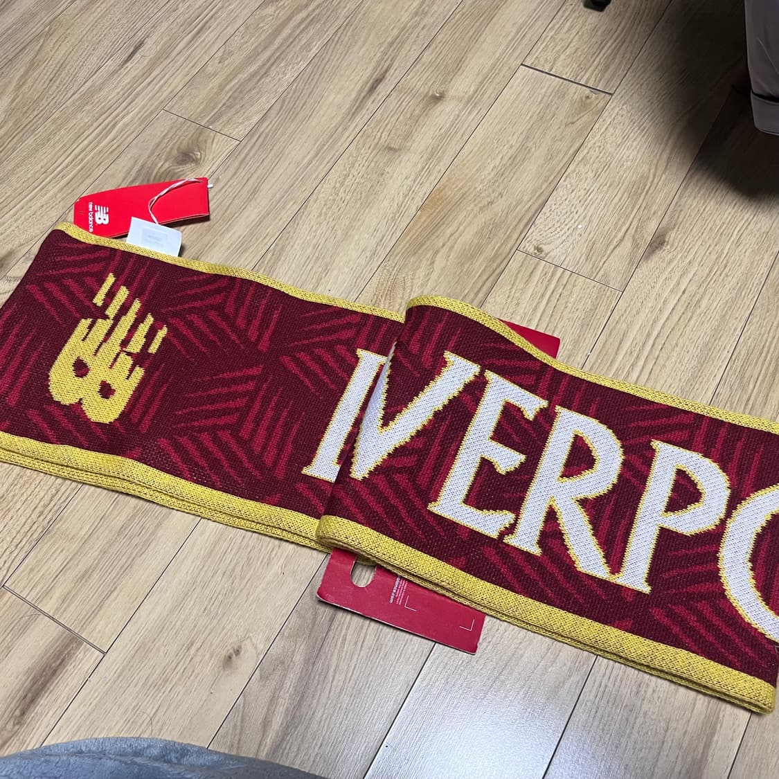 뉴발란스 리버풀 FC 머플러 새상품 상품이미지3