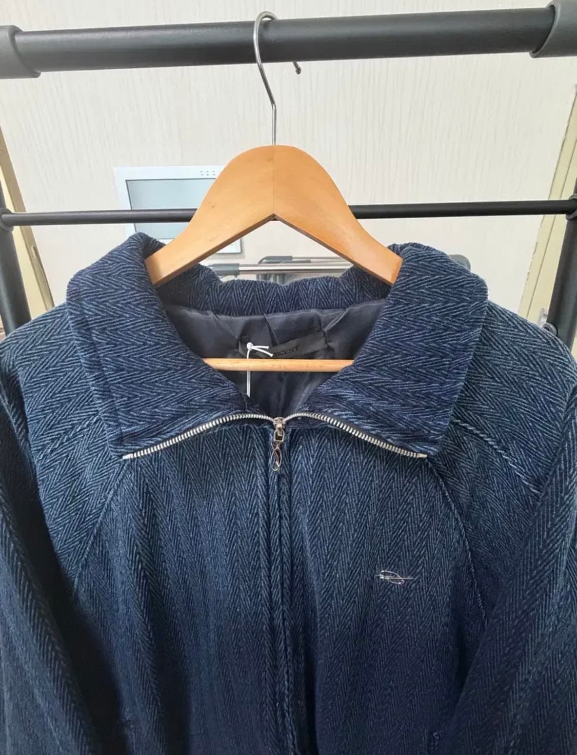 51퍼센트 헤링본 크롭 점퍼 상품이미지2