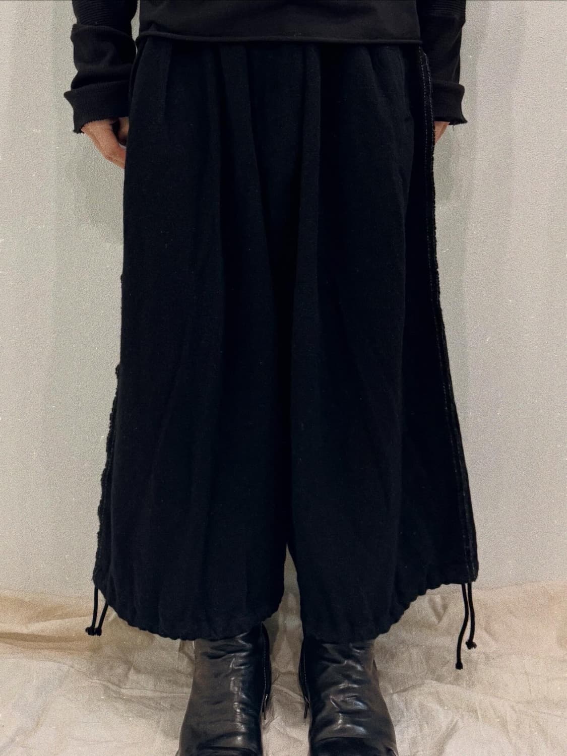 요지야마모토 18aw 개버딘 하카마 벌룬 팬츠 상품이미지1