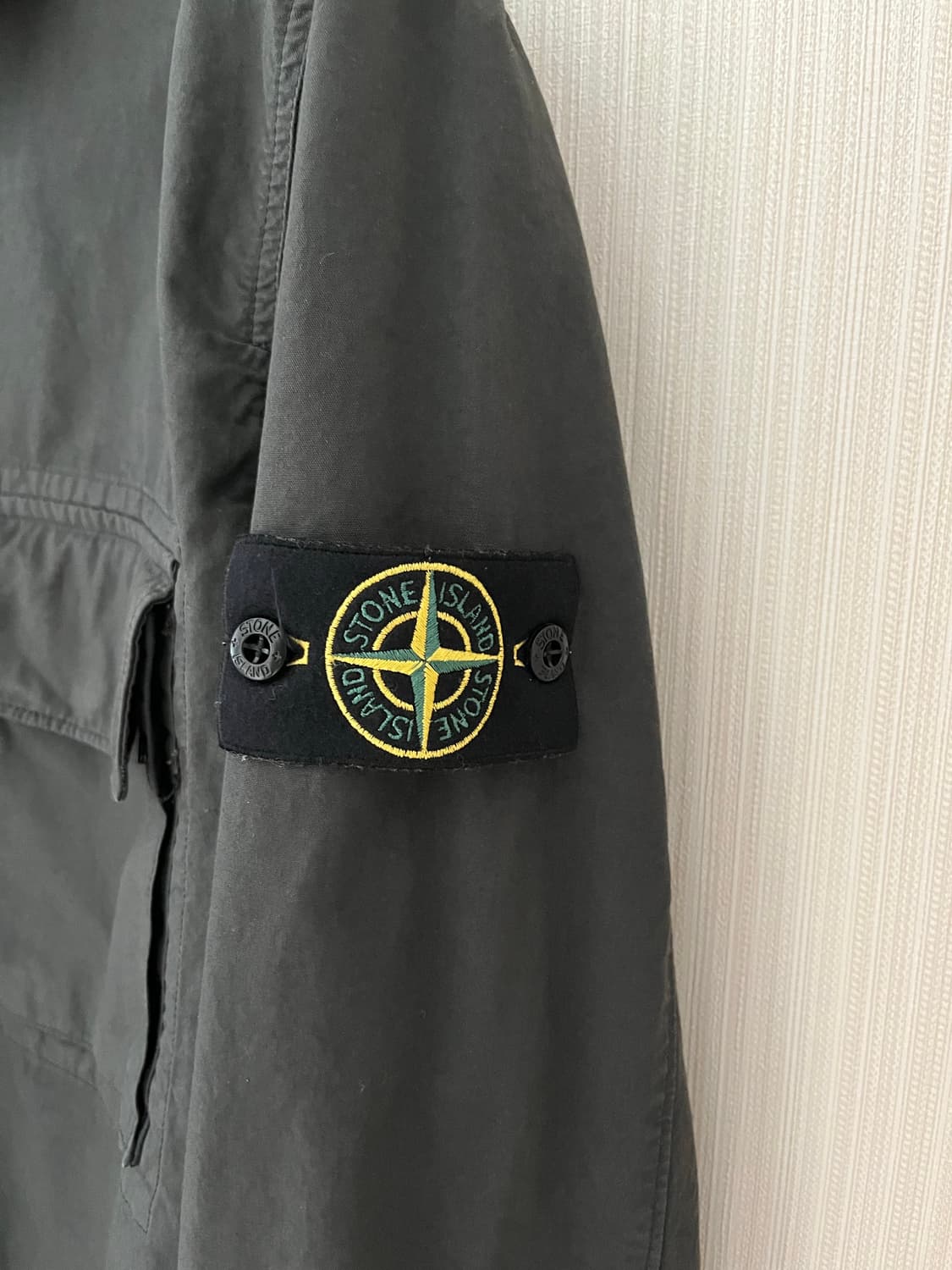 [급처]스톤 아일랜드 위브 코튼 오가닉 오버셔츠 25FW 상품이미지2