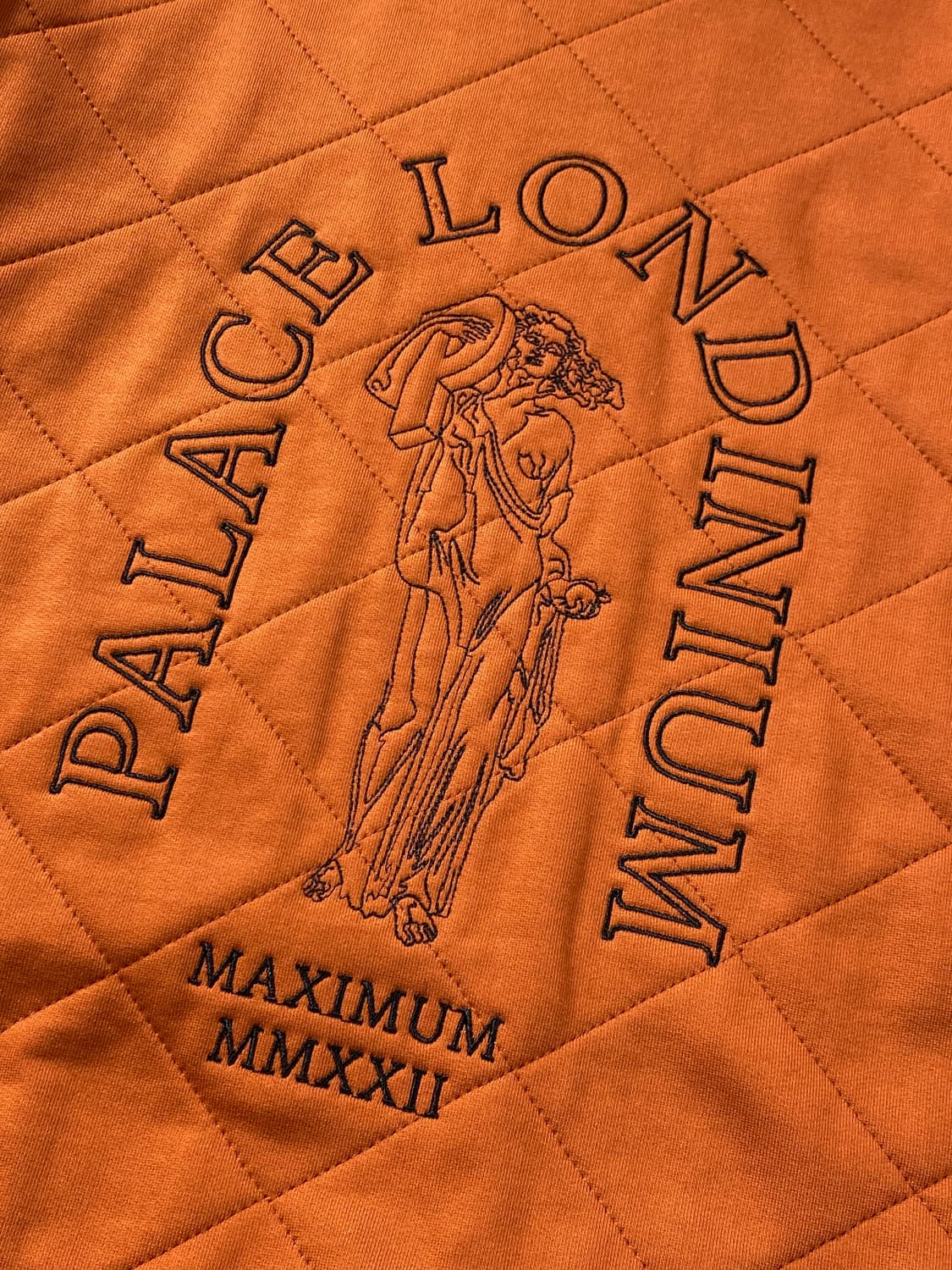 [XL] PALACE 팔라스 런디니움 퀼티드 스웻셔츠 상품이미지3