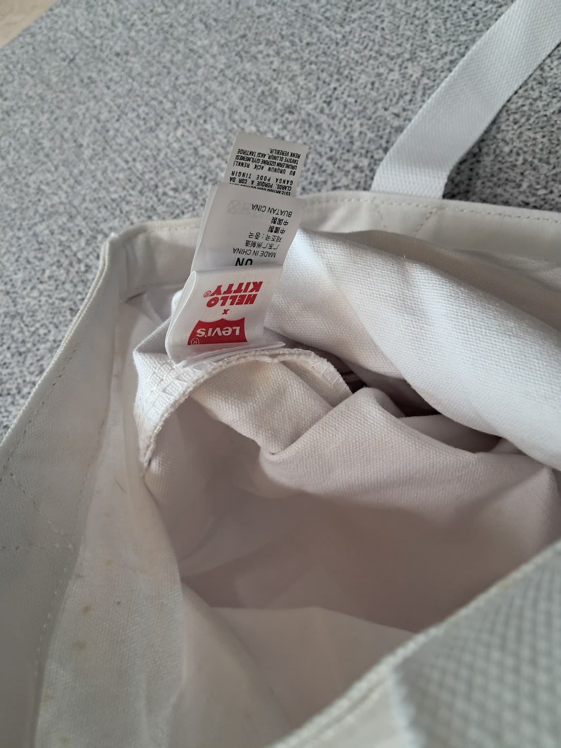 리바이스 헬로키티 토드백 상품이미지4