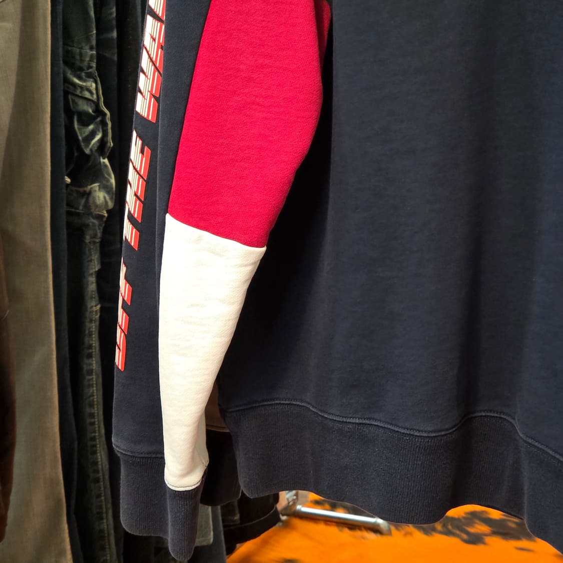 반스 올드스쿨 배색 오버핏 맨투맨 상품이미지5