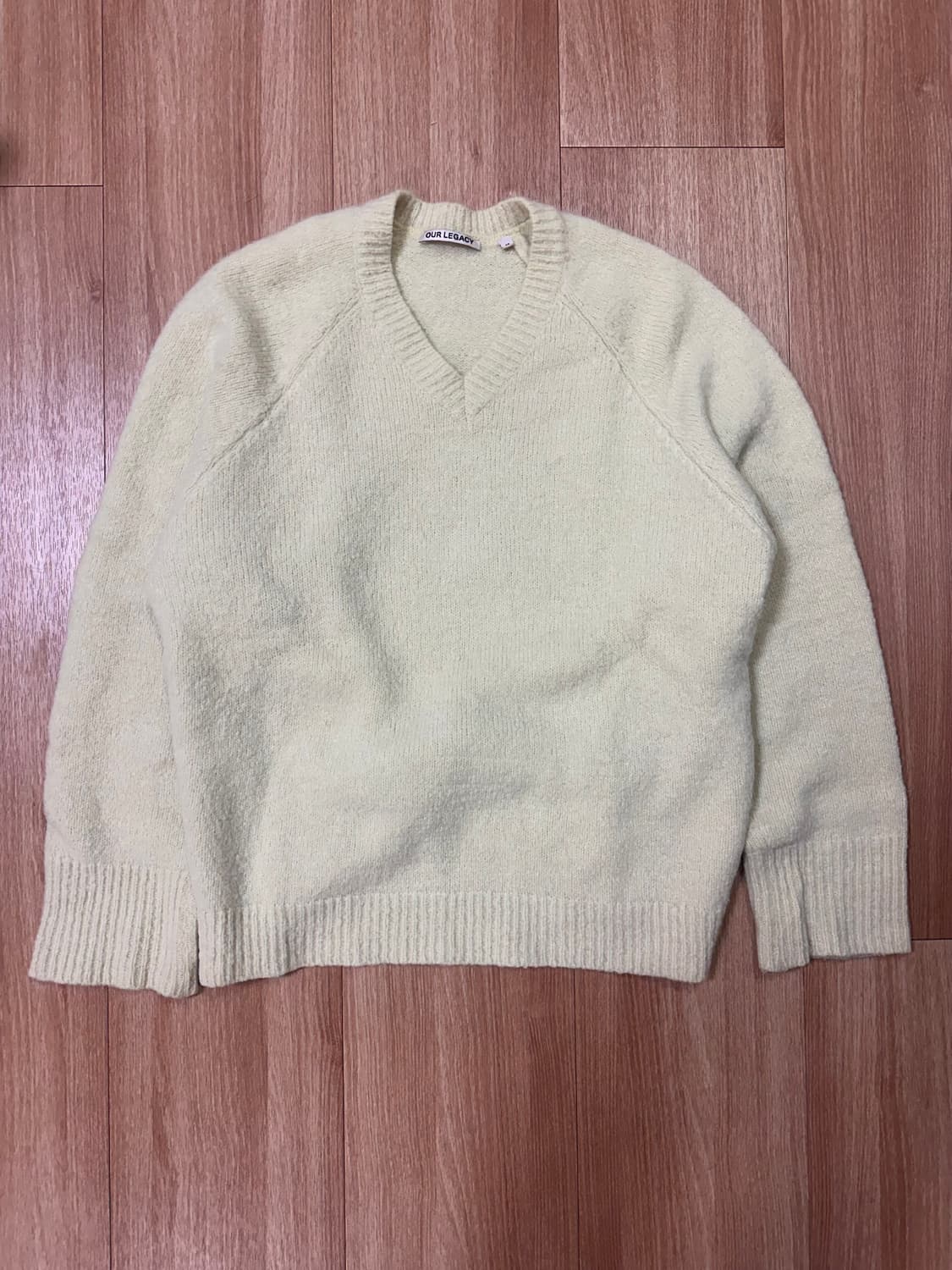 아워레가시 라임 브이넥 니트 46 상품이미지1