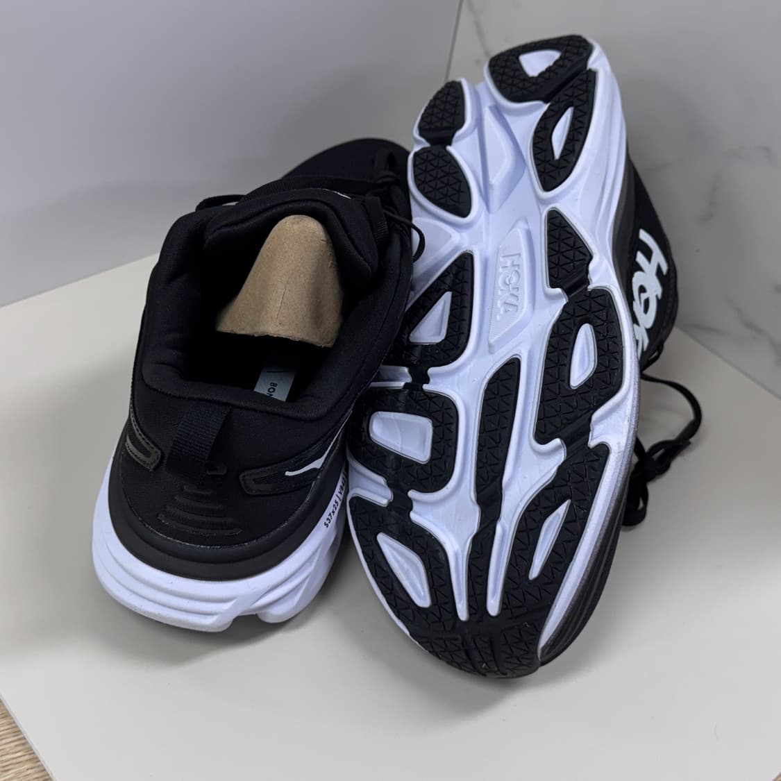 👟 호카 본디 8 | 최강 쿠셔닝 라인 👟 상품이미지3