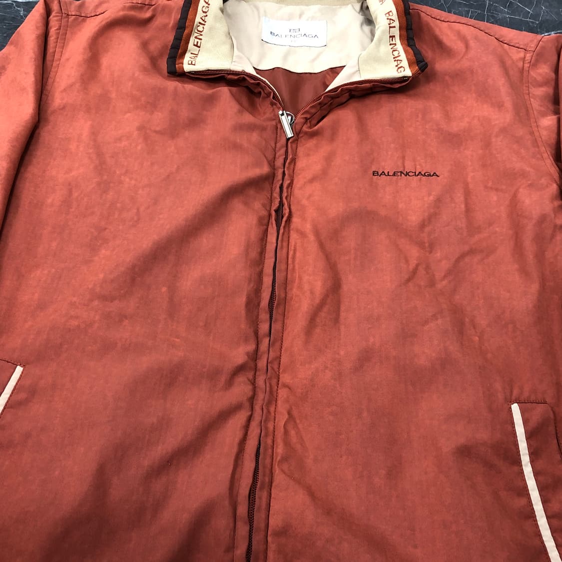 L(XL) 발렌시아가 넥로고 바람막이 자켓 상품이미지9