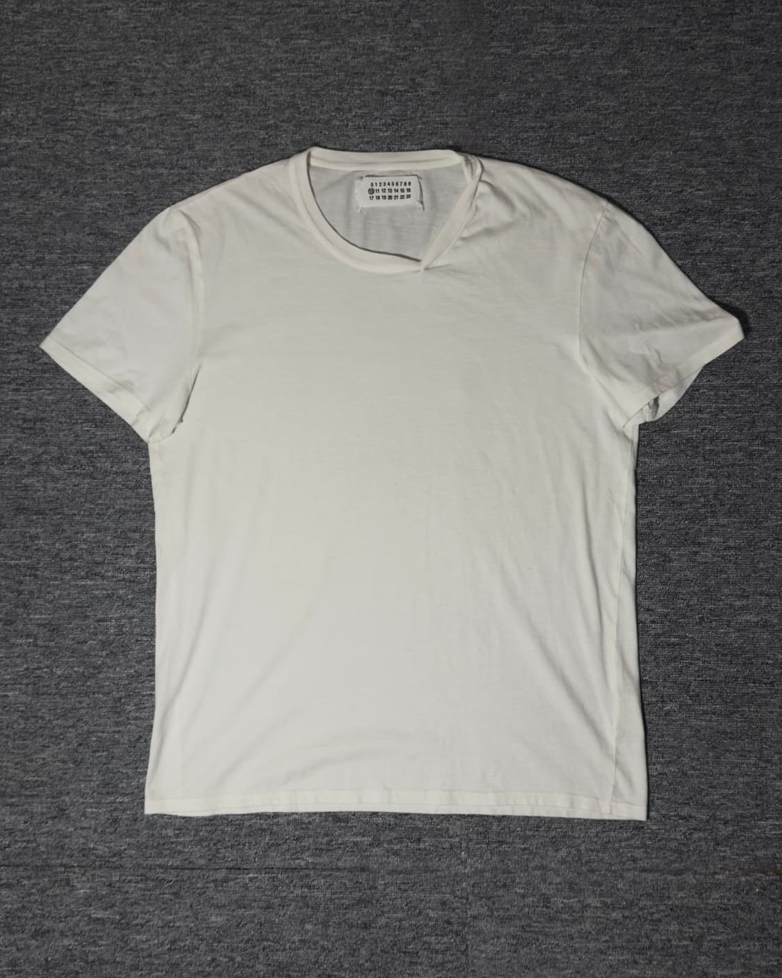 Martin Margiela Twisted Collar T-Shirt 상품이미지1