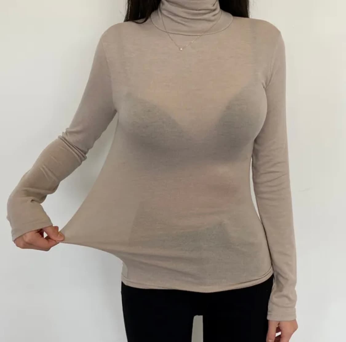 베이지 폴라넥 상품이미지1