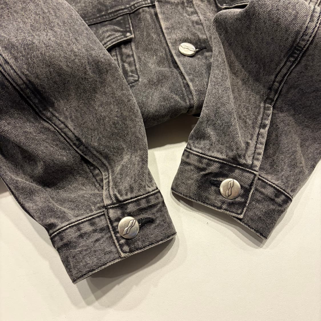 [S] 웰던 We11done 오버사이즈 블랙 데님 청자켓 C425 상품이미지5