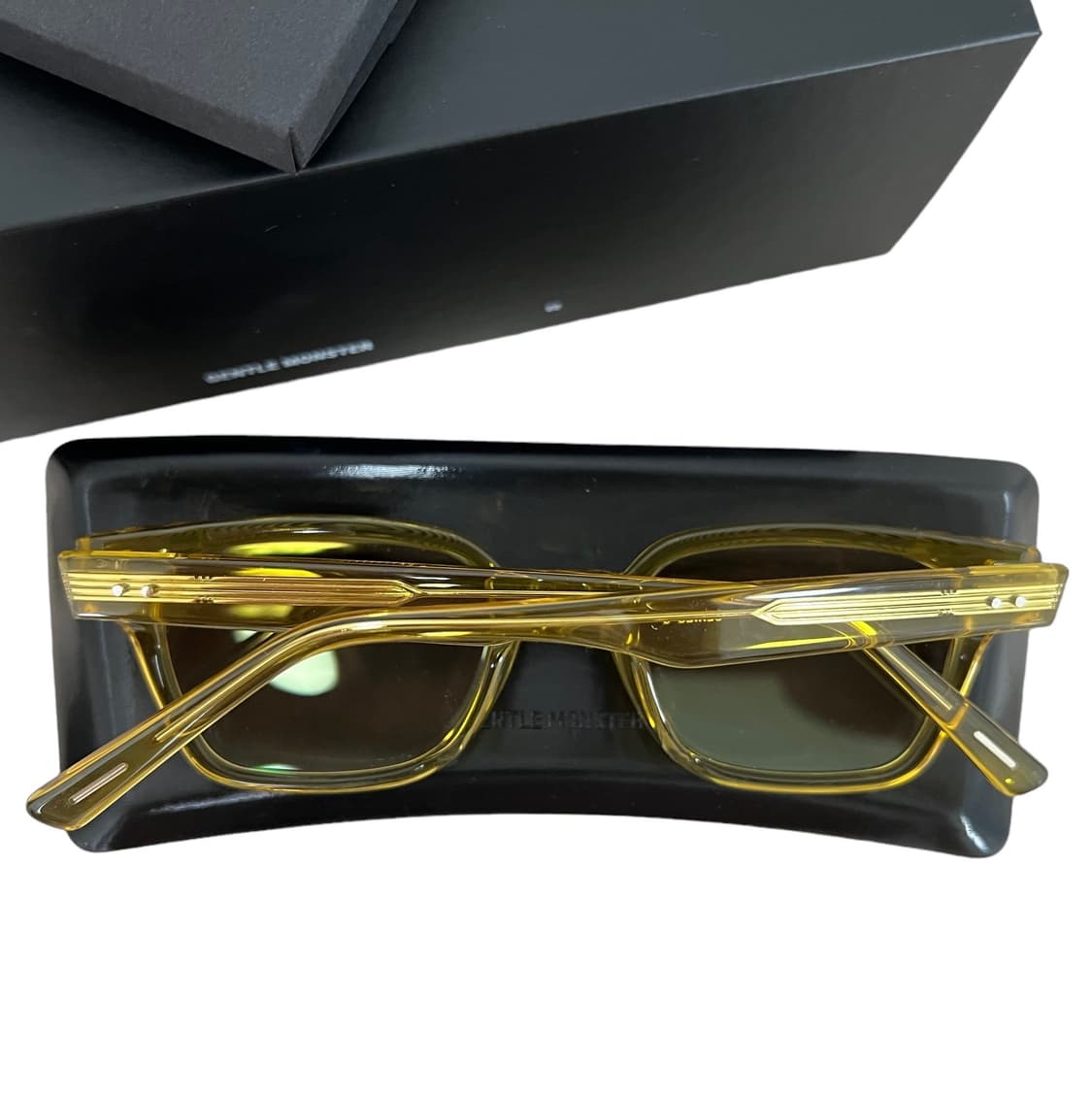 젠틀몬스터 선글라스 옐로우 풀박스 상품이미지6