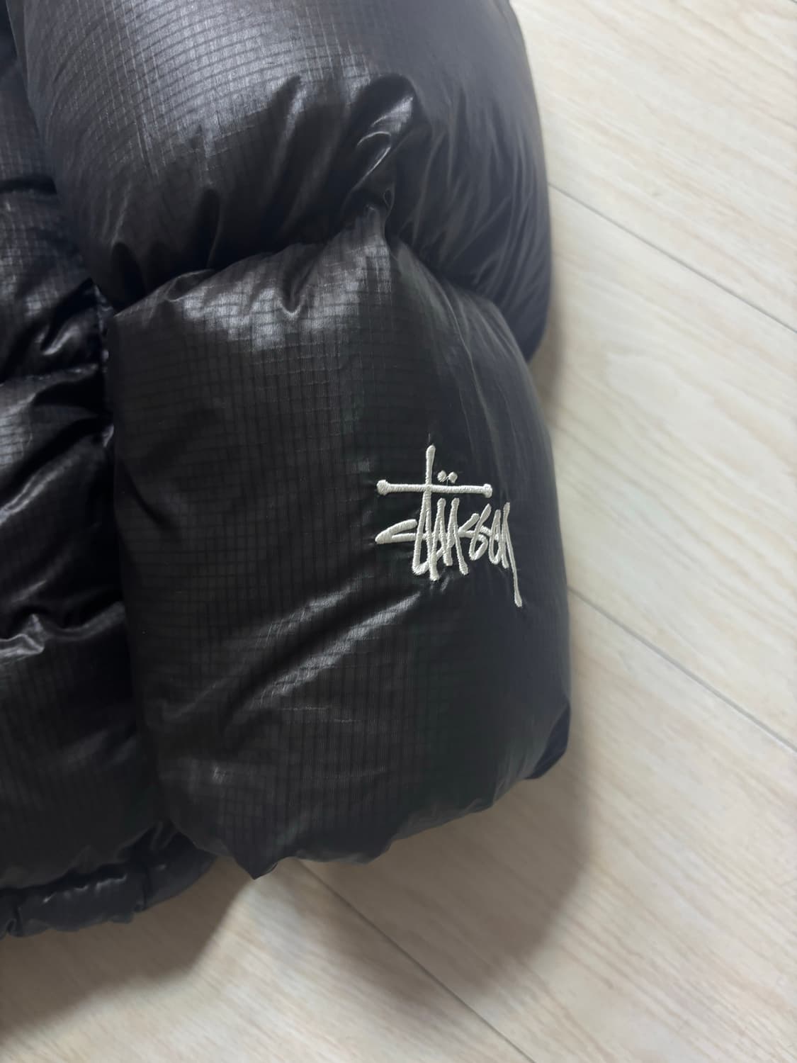 스투시 패딩 상품이미지3
