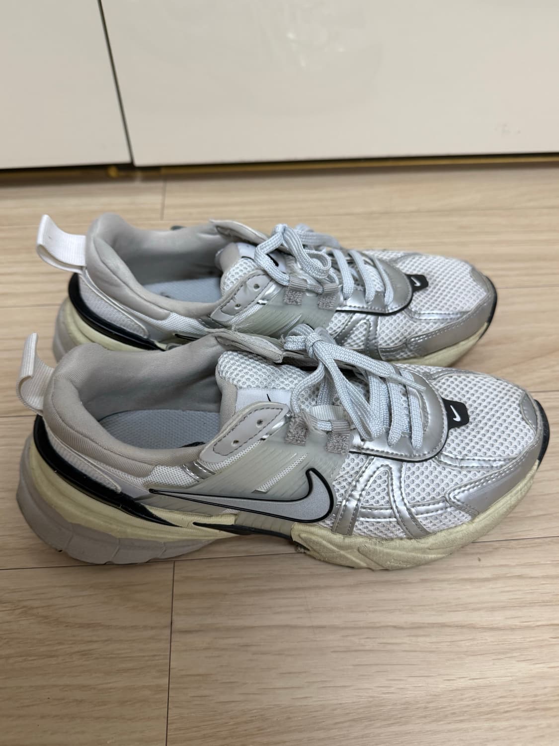 👟나이키 v2k런 (써밋화이트) 상품이미지1