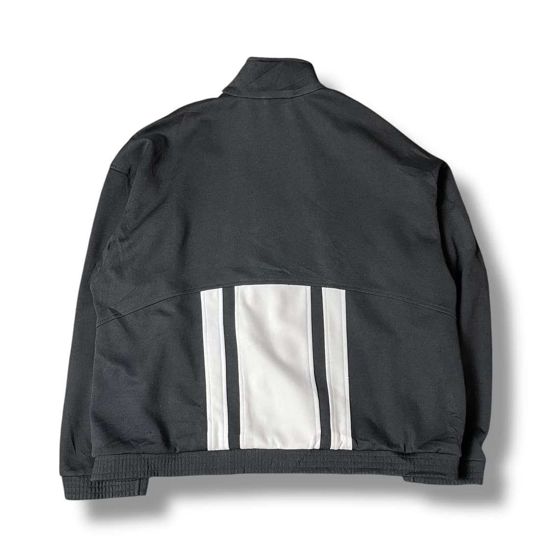 푸마 블랙화이트 배색 트랙탑 져지 상품이미지2