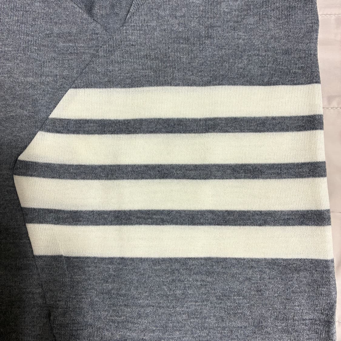 톰브라운 메리노울 5사이즈 가디건 상품이미지5