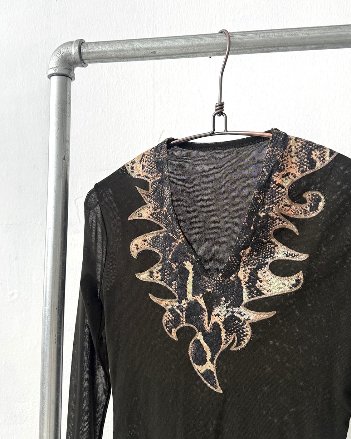 Khaki Python Print Mesh Top 상품이미지7