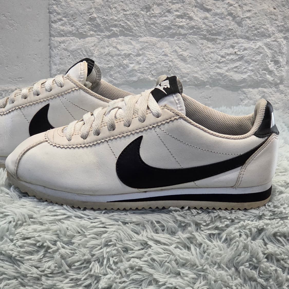 7w-30:나이키 코르테즈 레더 화이트블랙 Nike Cortez 24cm 상품이미지2