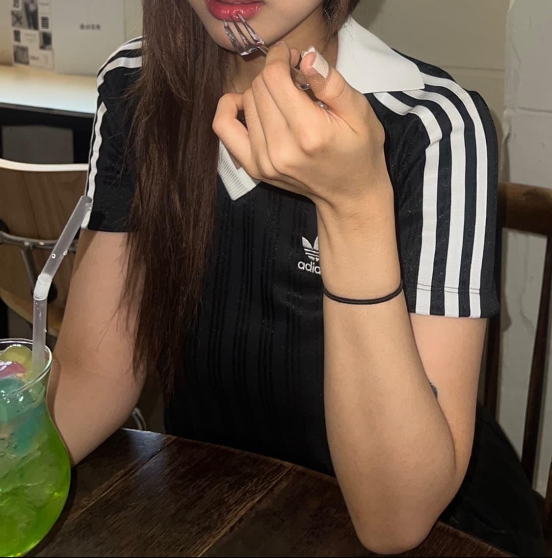 아디다스 카라 크롭티 상품이미지5