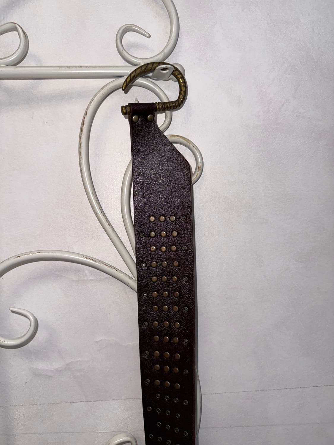 Dark brown bold stud punching hook belt 상품이미지4