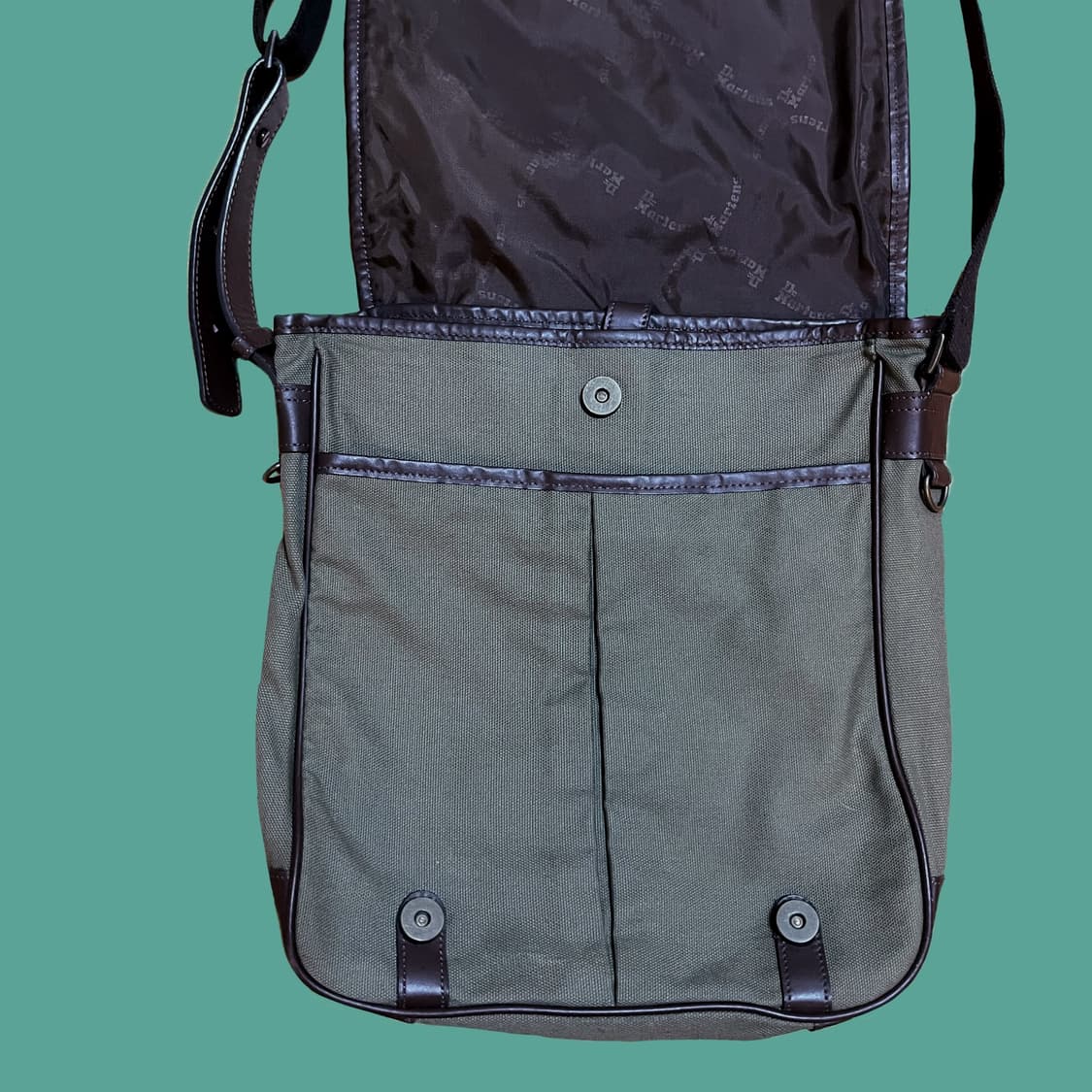 닥터마틴 캔버스 레더 크로스백 상품이미지3