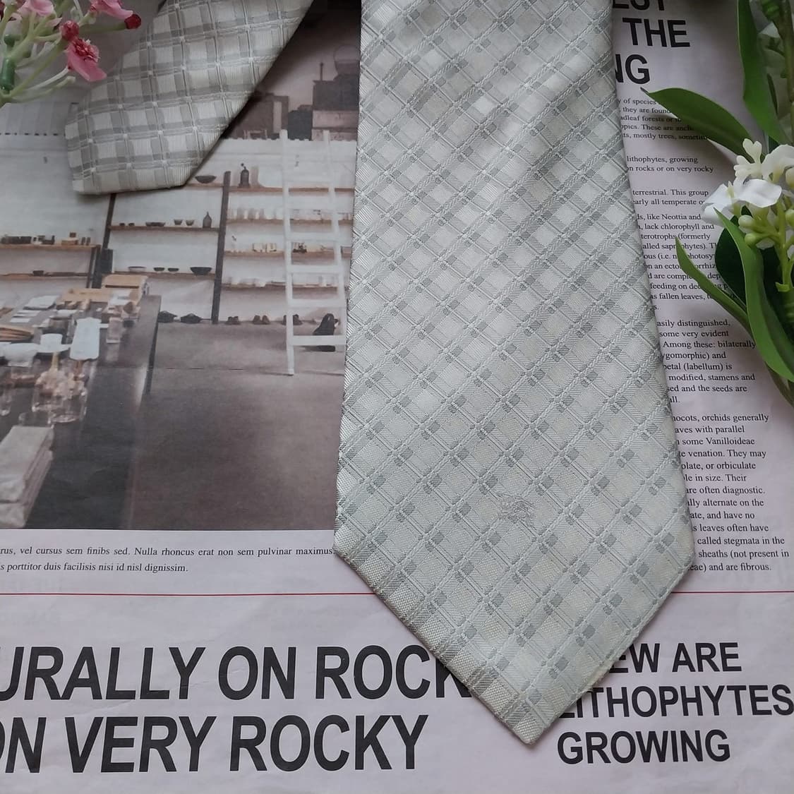 버버리 실크 화이트 실버 체크 넥타이 9.6cm B등급 K1672
 상품이미지4