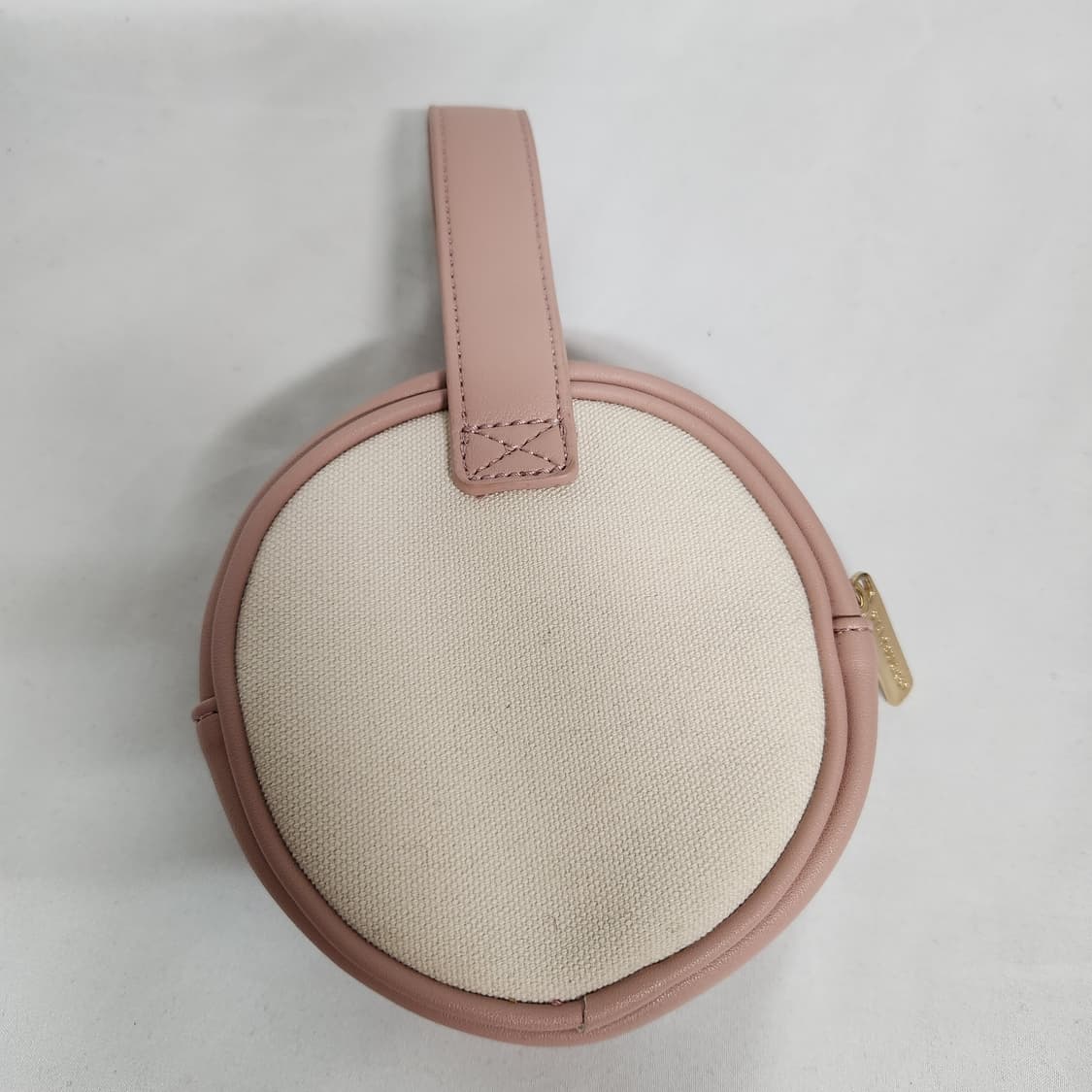 H532 스타벅스 러브어스 미니 파우치

 상품이미지3