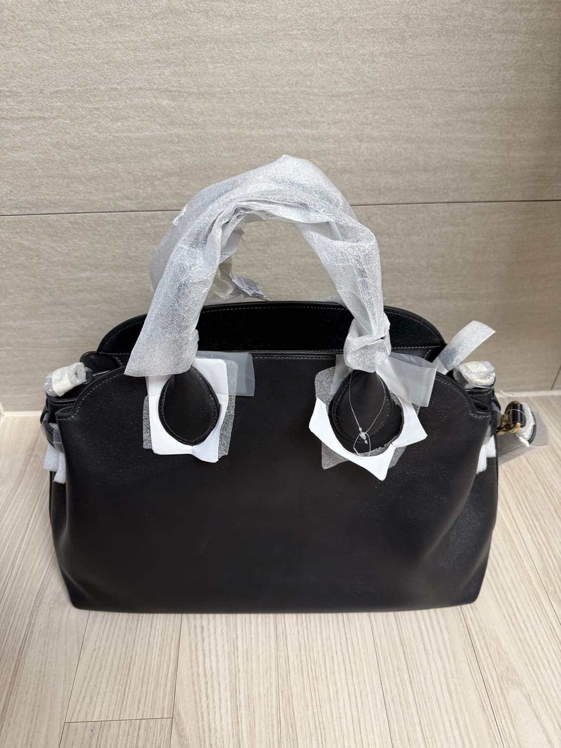 coach 코치 엠파이어 캐리올 40 블랙 CW616 상품이미지3