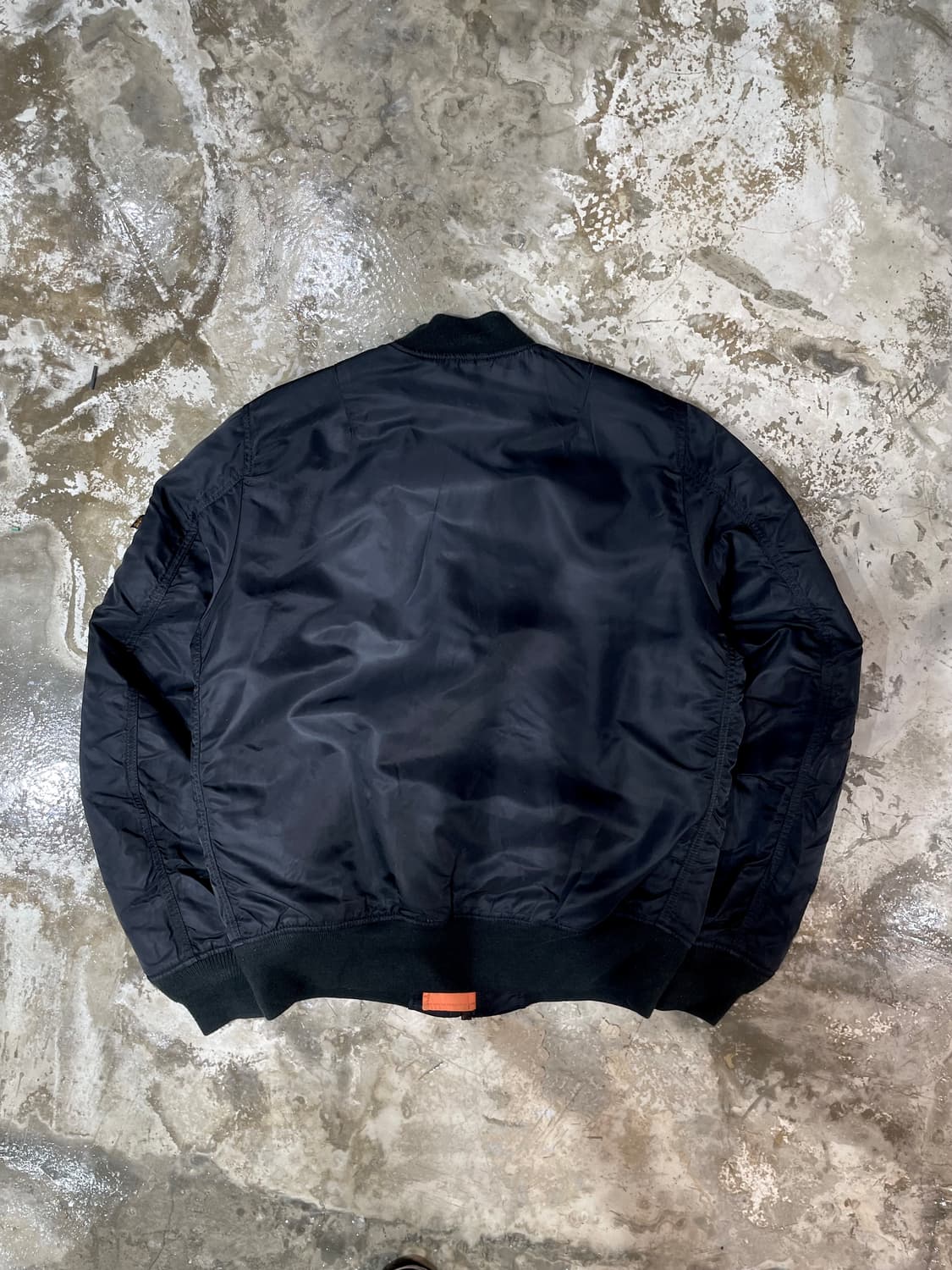 Alpha Industries MA-1 Bomber Jacket 상품이미지7