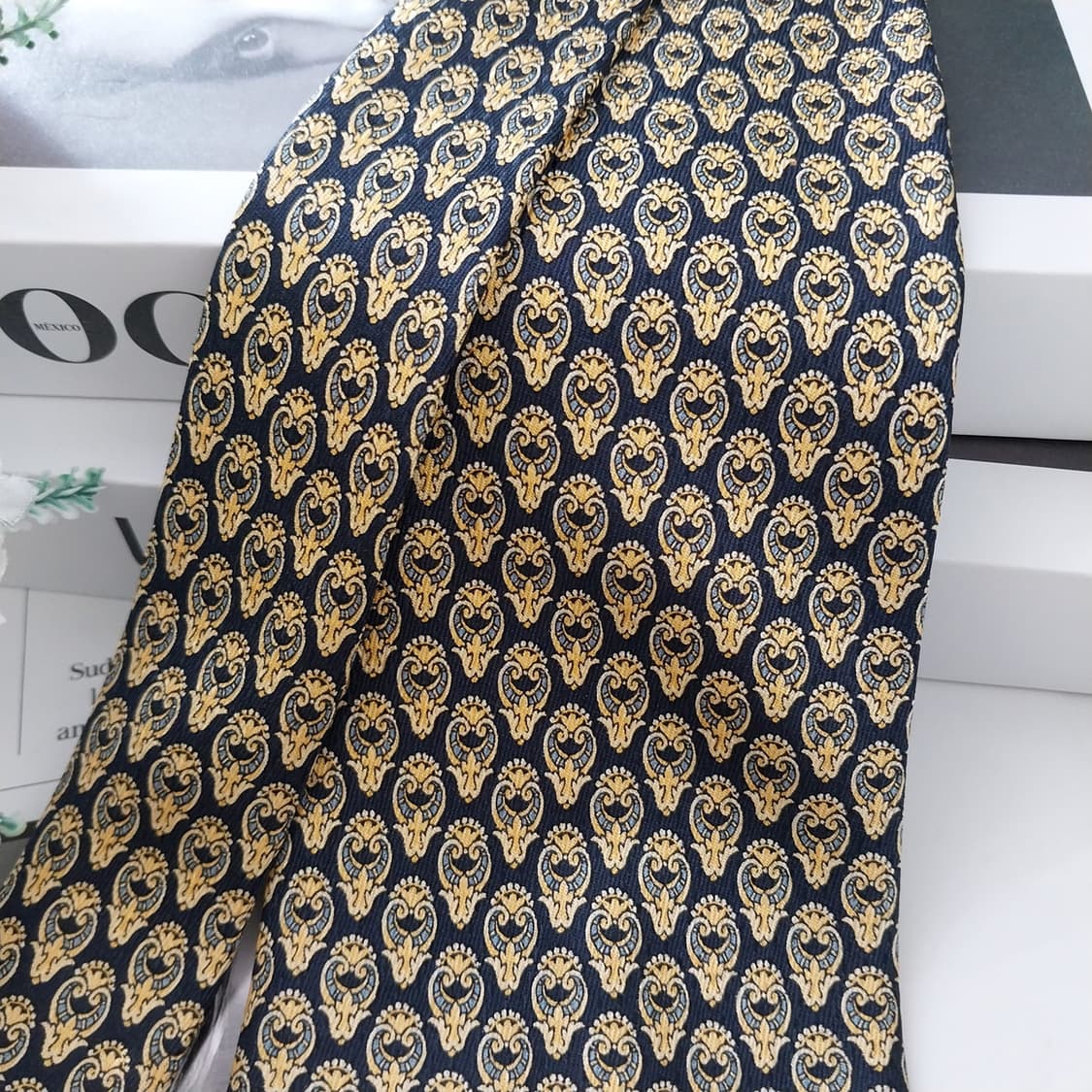 에스 티 듀퐁 실크 네이비 페이즐리 넥타이 9.4cm A+등급 K1119 상품이미지3