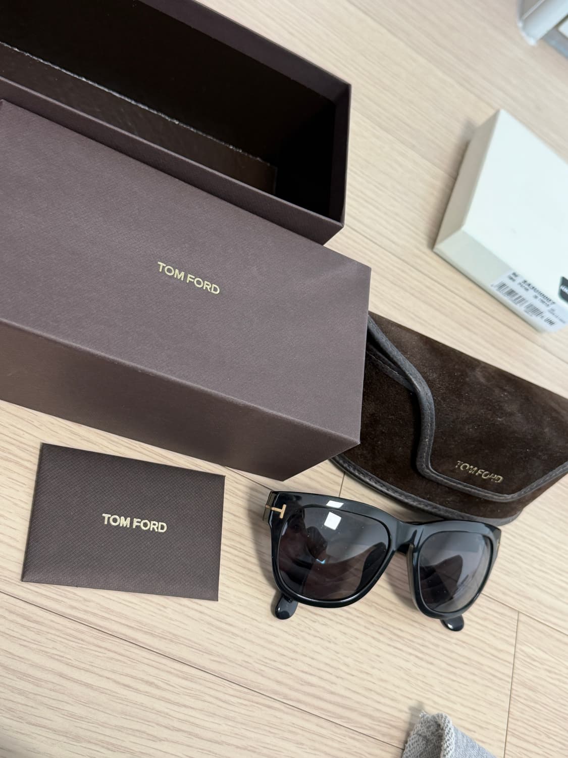 톰포드 선글라스 상품이미지1