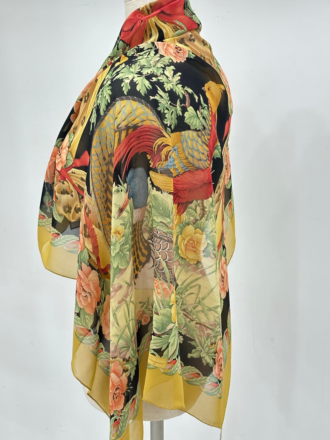 페레가모 실크 스카프 상품이미지5