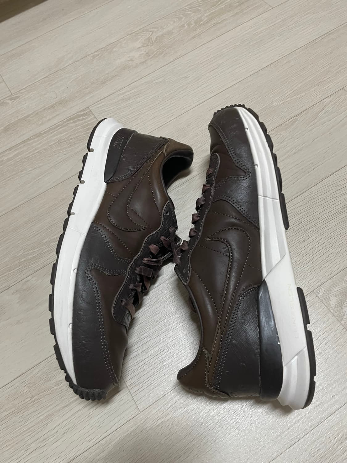 나이키 소프넷 루나 인터네셔널리스트 상품이미지3