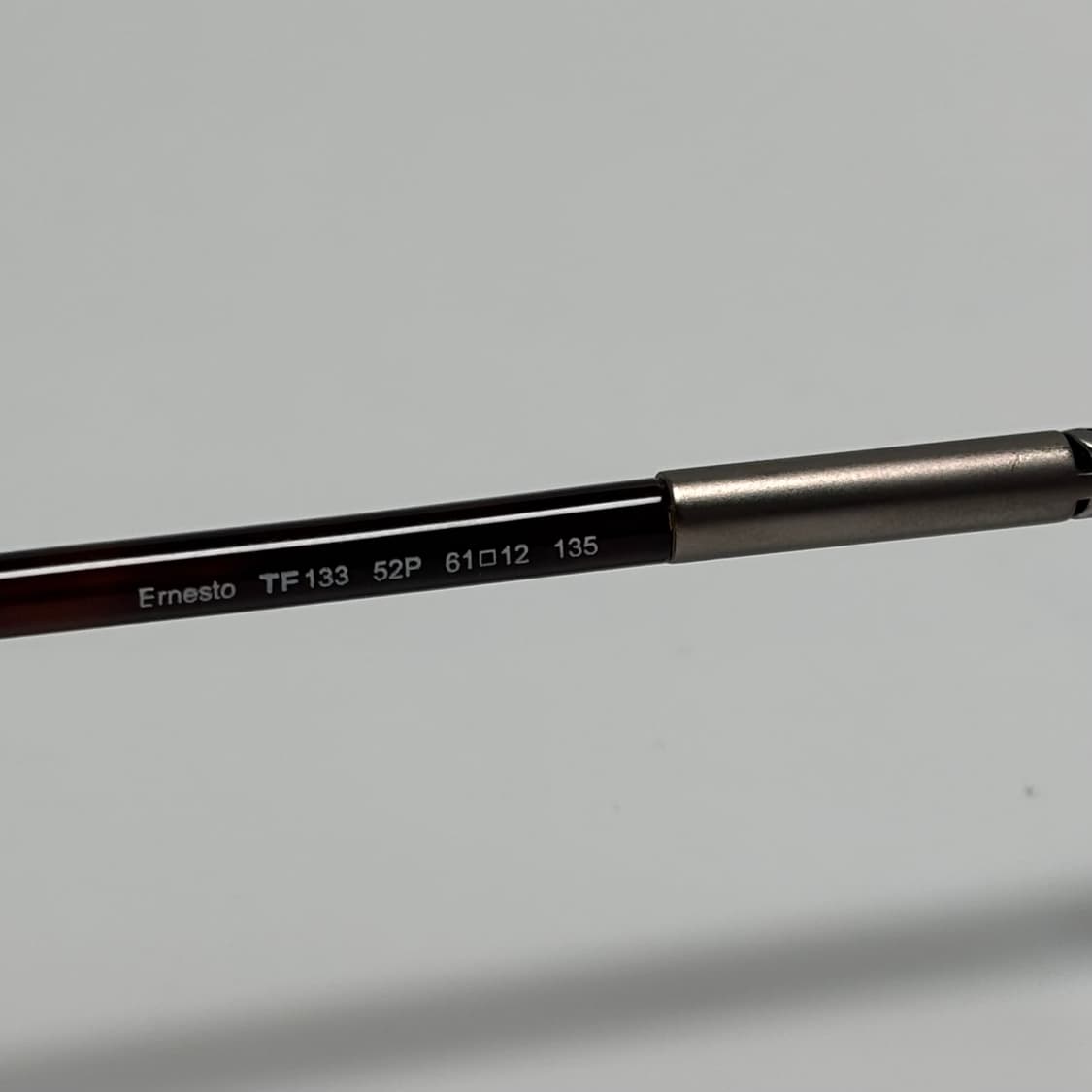 톰포드 에르네스토 에비에이터 선글라스 (Ernesto TF133) 상품이미지10