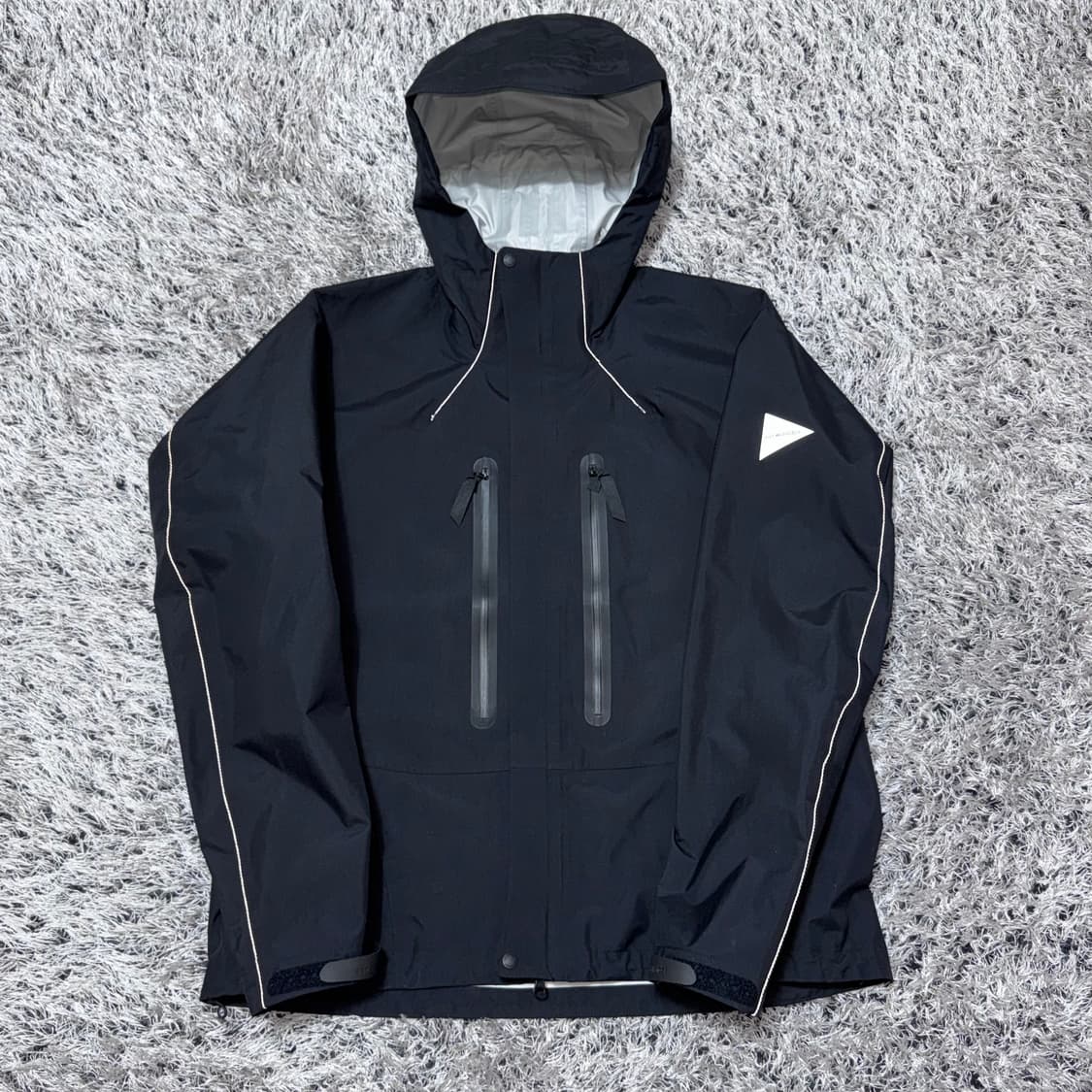 앤드 원더 2.5L 하이커 레인 자켓 블랙 M 상품이미지1