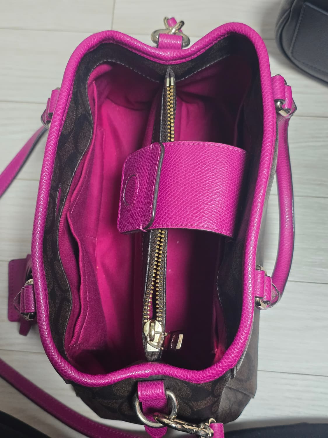 코치 크로스백 상품이미지5