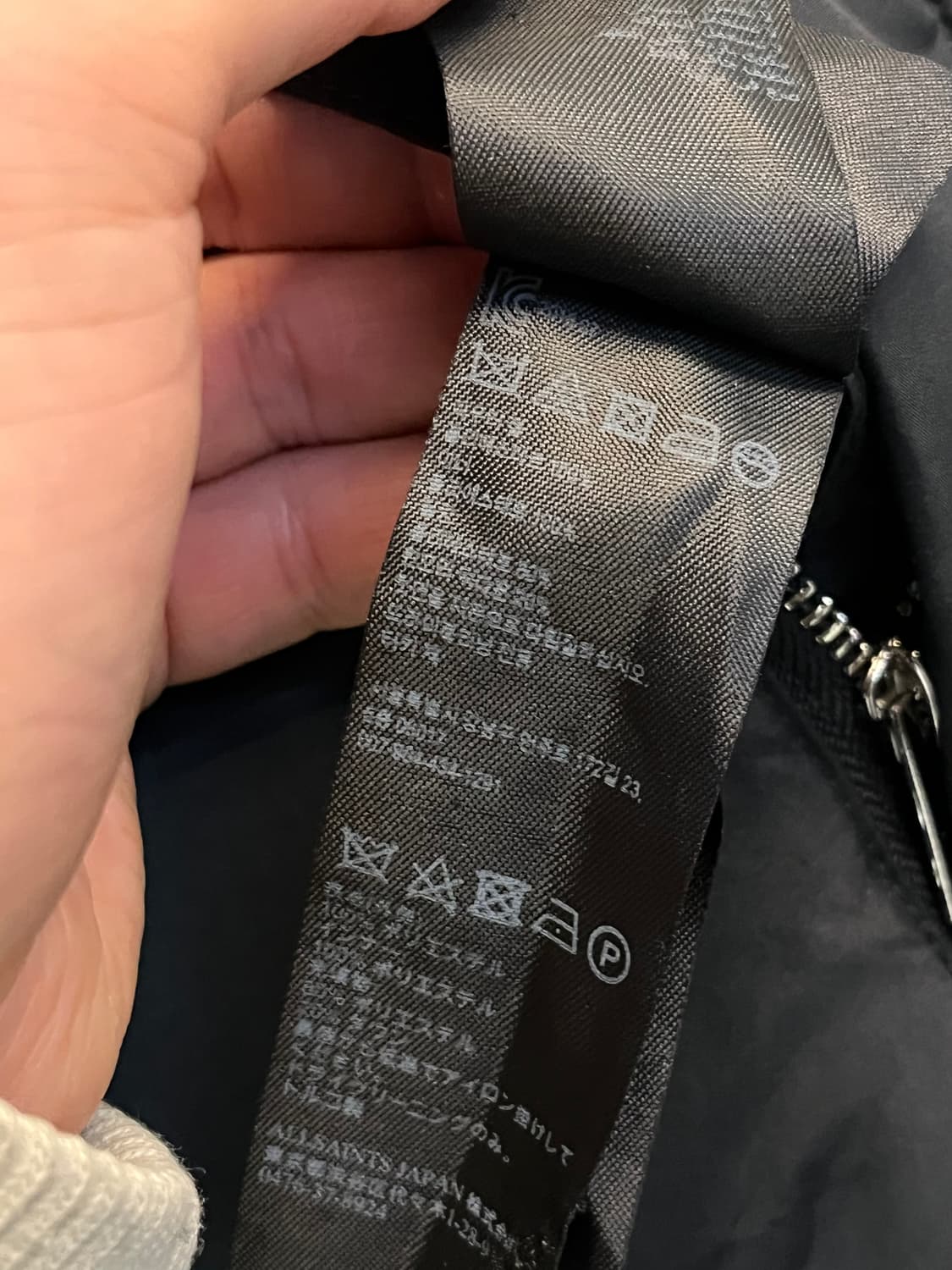 Allsaints 올세인츠 레드 블랙 리버서블 패딩 M 상품이미지8